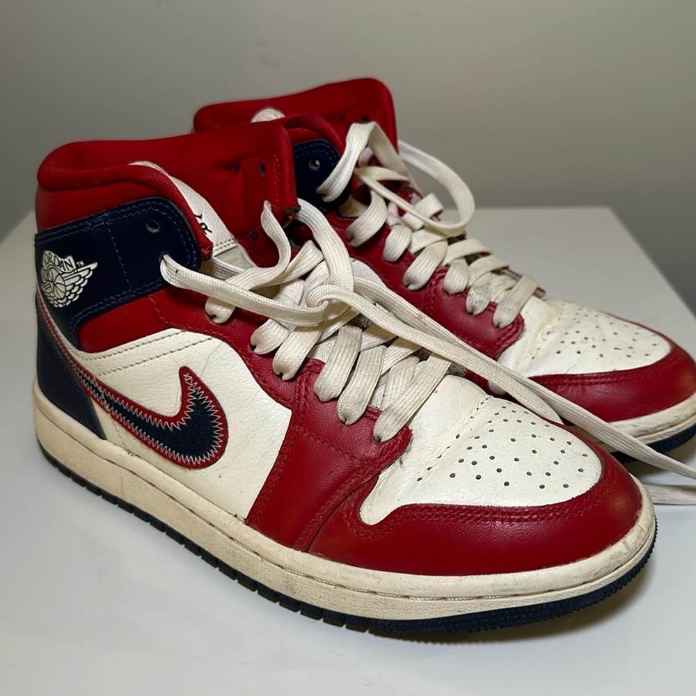 Air Jordan 1 Mid SE 'USA' 2022 Red White Blue DQ7648-600 - 5.5 W